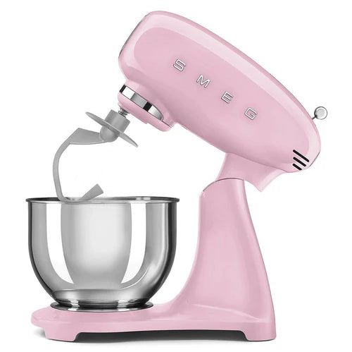 SMEG SMF03PKUK 50s Style Stand Mixer Pink