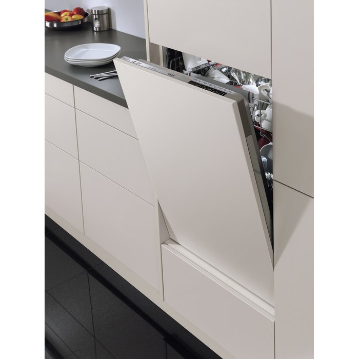 AEG FSS53637Z Series 6000 Full-size Fully Integrated Dishwasher White 13 Settings