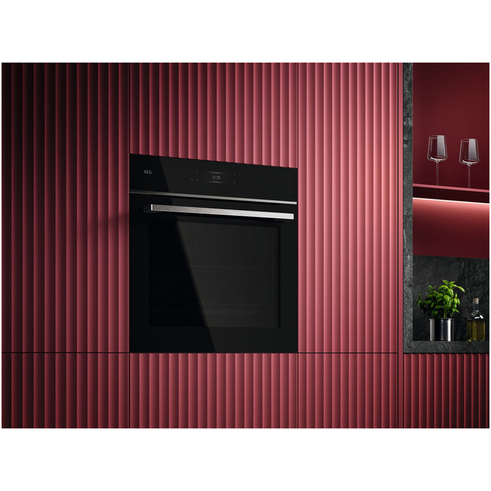AEG Series 7000 GX7PB63FSB MealAssist with PizzaExpert Pyrolytic Self Clean Built-in Oven Black