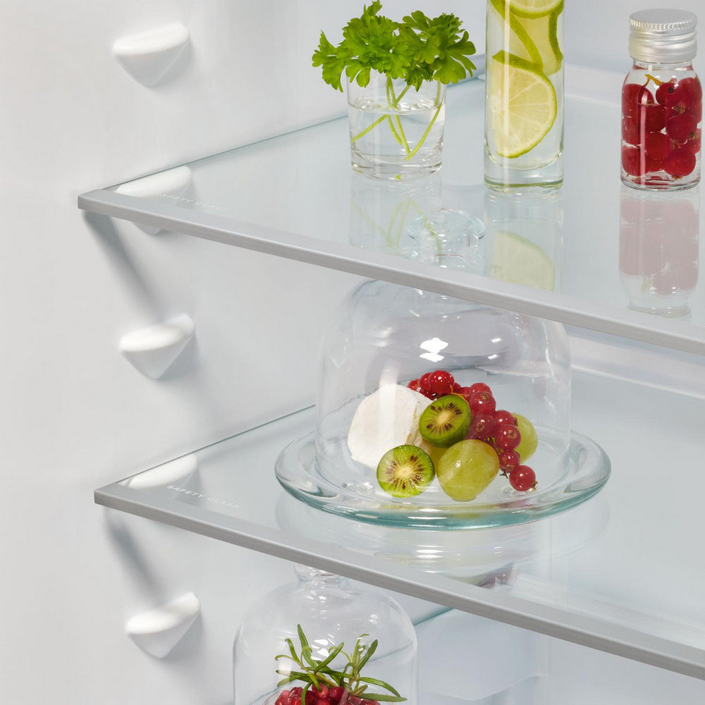 AEG Series 7000 NSC7T185ES GreenZone Built In Frost Free Fridge Freezer