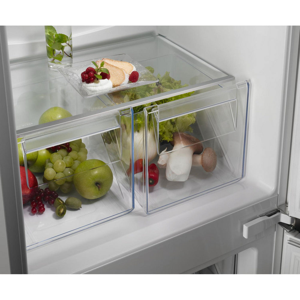 AEG Series 7000 NSC7T185ES GreenZone Built In Frost Free Fridge Freezer
