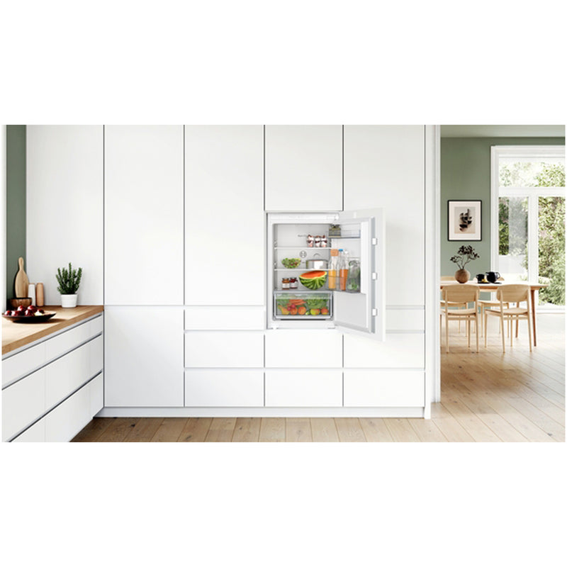 Bosch KIR21NSE0 Series 2 Fully Integrated Larder Fridge with Sliding Hinge - E Rated