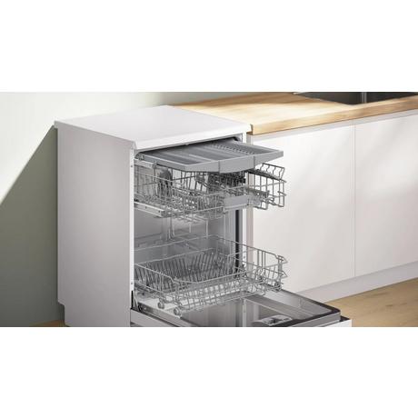 Bosch Series 2 SMS2HVW67G Freestanding Dishwasher 14 Place Settings White Clearance