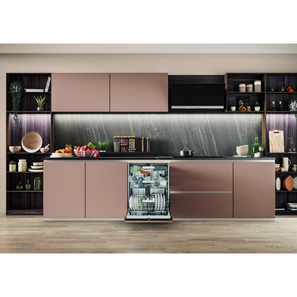 Hotpoint H8IB15M4TS Integrated Dishwasher with Maxi Space 15 Place Settings