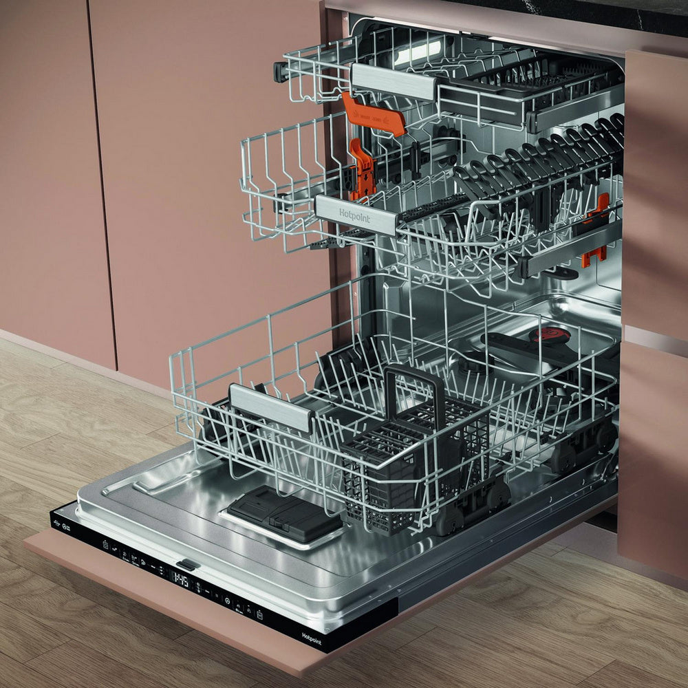 Hotpoint H8IB15M4TS Integrated Dishwasher with Maxi Space 15 Place Settings