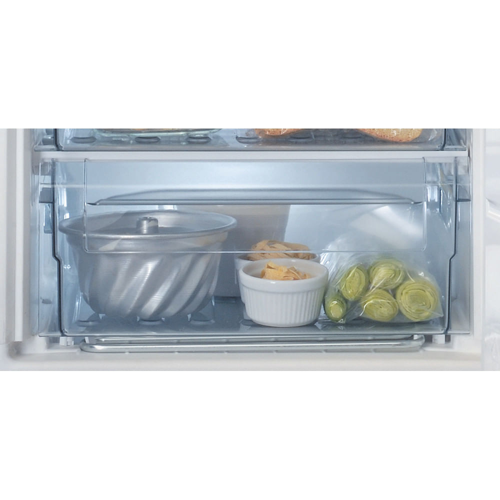 Hotpoint HBUFZ011 Integrated Low Frost Undercounter Freezer