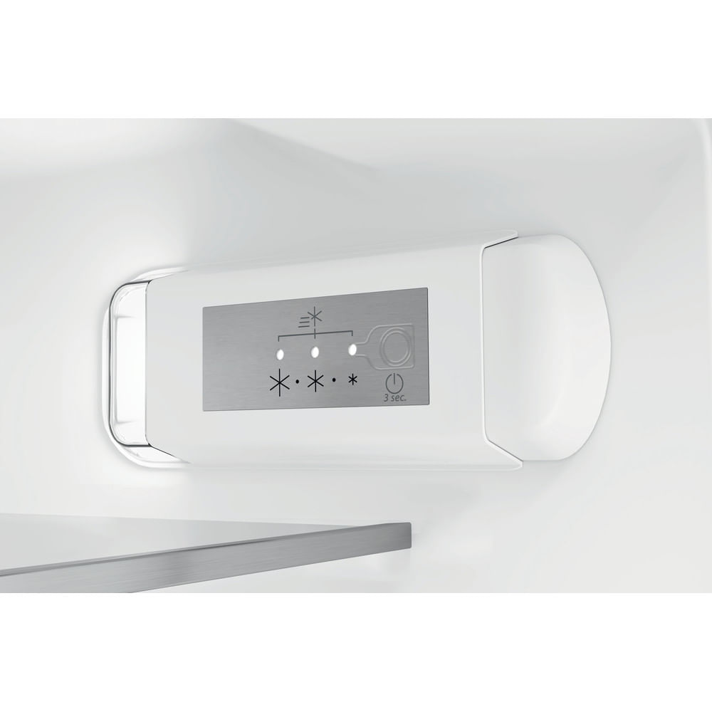 Hotpoint HBUL011 Integrated Low Frost Undercounter Larder Fridge