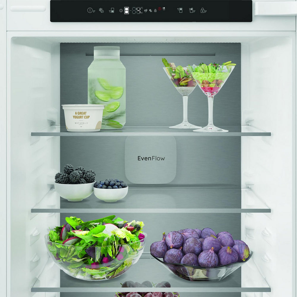 Hotpoint HPK25292B4UK 70/30 Dual No Frost Integrated Fridge Freezer with VitalCare White