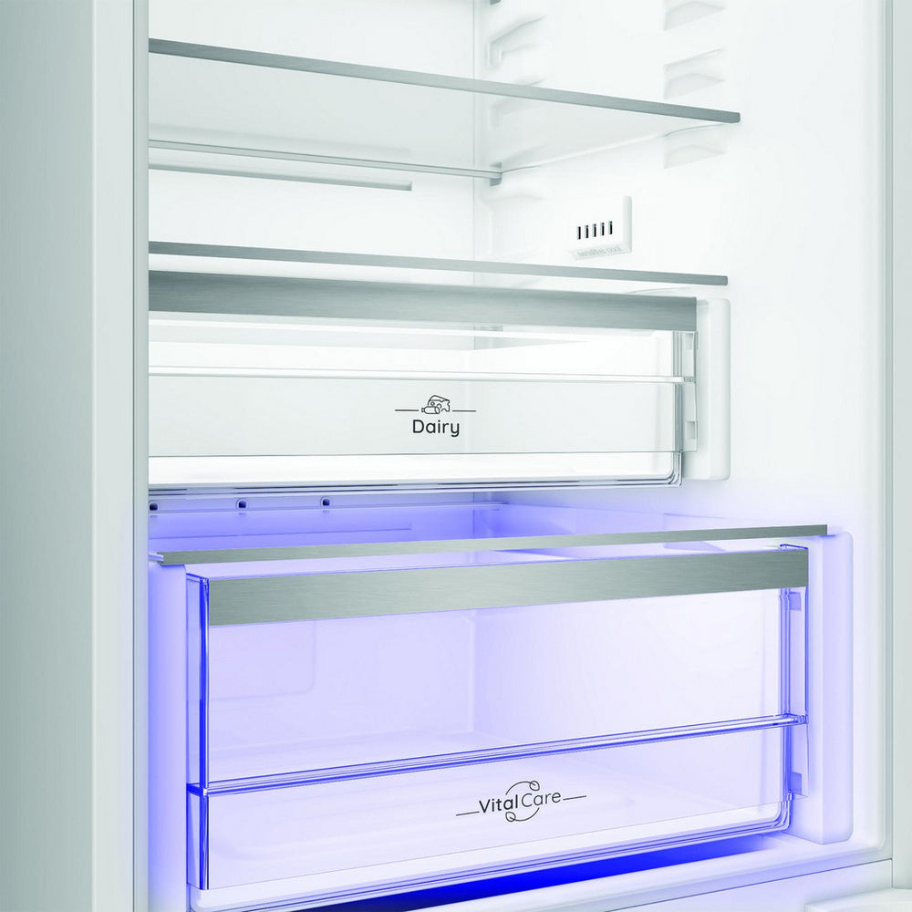 Hotpoint HPK25292B4UK 70/30 Dual No Frost Integrated Fridge Freezer with VitalCare White