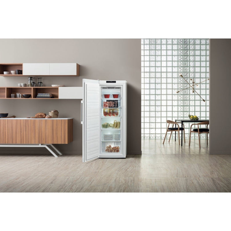 Hotpoint UH6F2CW Freestanding No Frost Tall Freezer White