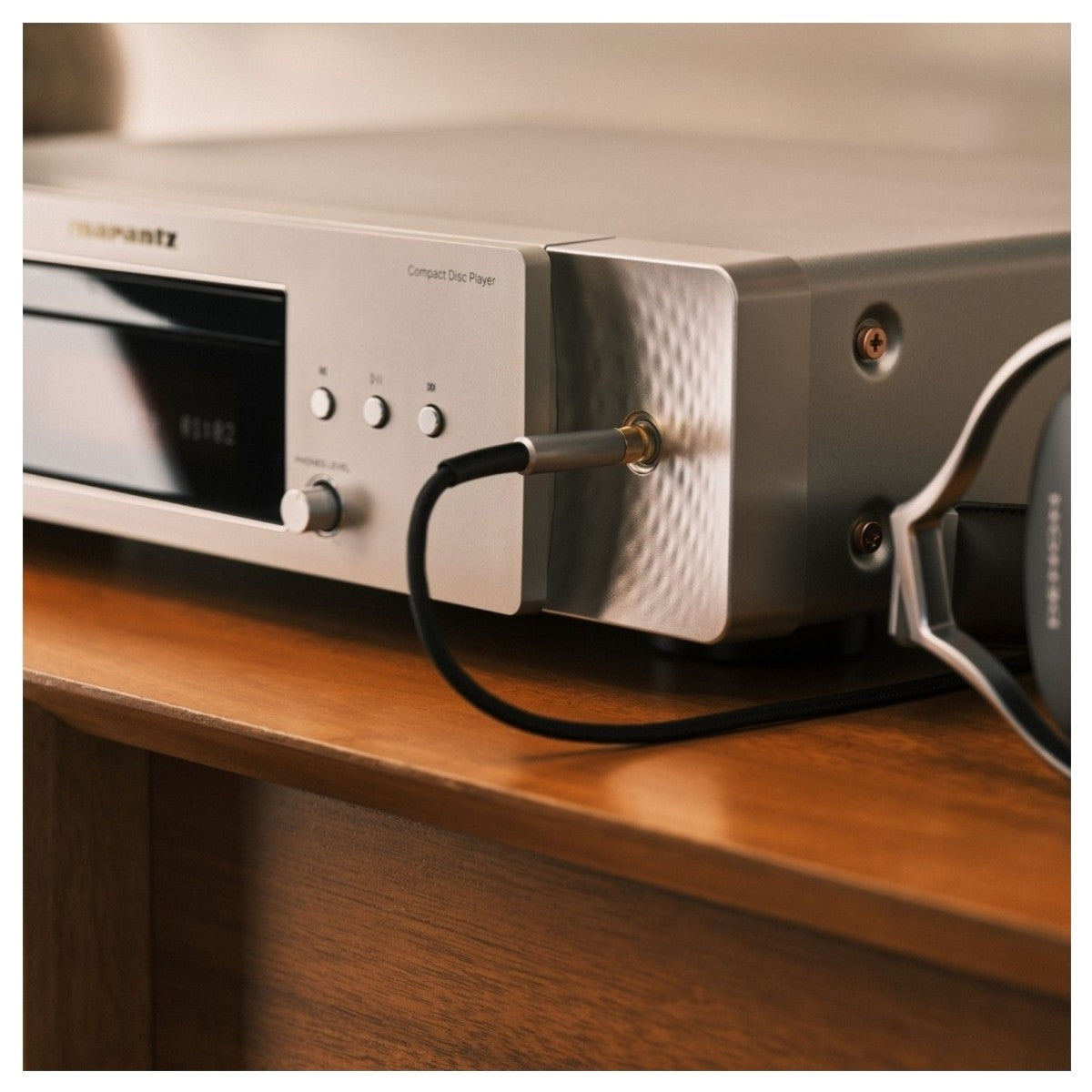 Marantz Model 70 Integrated Amplifier and CD 70 CD Player Hi-Fi Package Silver & Gold