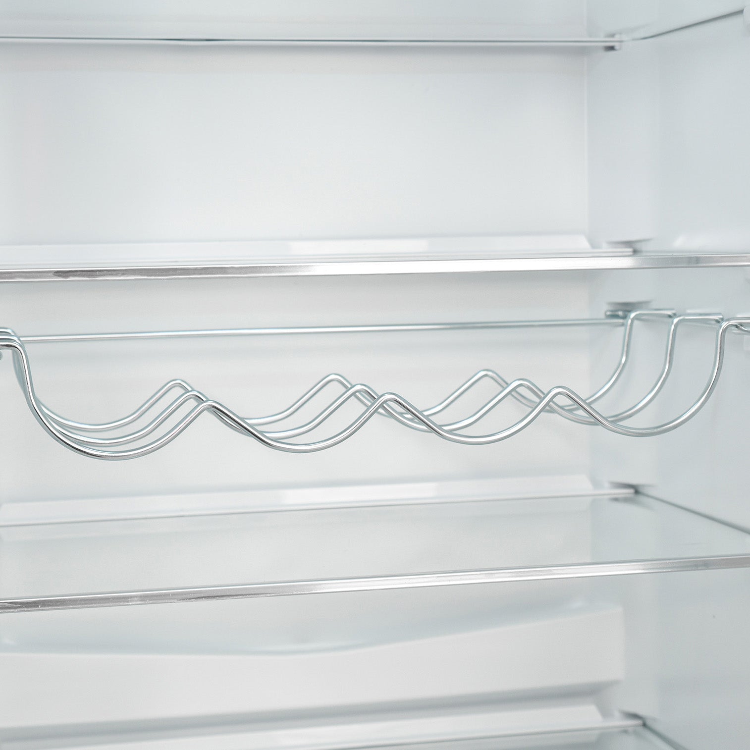 Montpellier MIFF730FF Integrated 70/30 Frost Free Fridge Freezer - Sliding Hinge