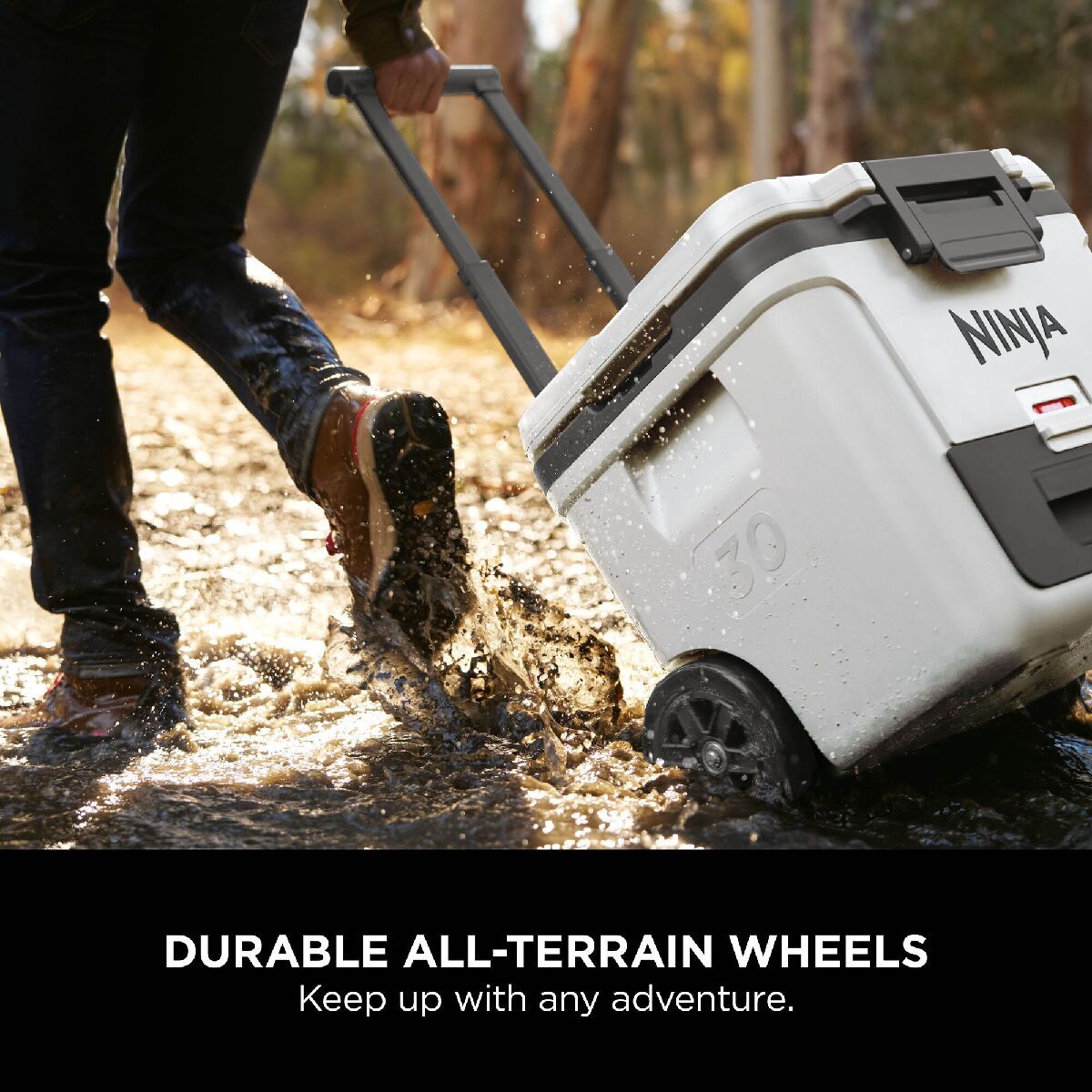 Ninja FB230UKWH FrostVault 30QT 28L Wheeled Cooler with Dry Zone Cloud White White