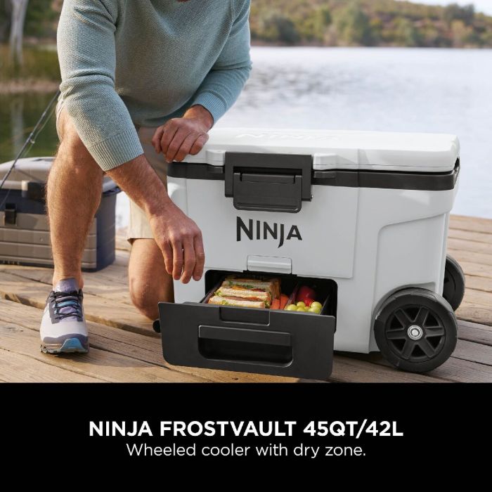Ninja FB245UKWH FrostVault 45QT 42L Wheeled Cooler with Dry Zone Cloud White White