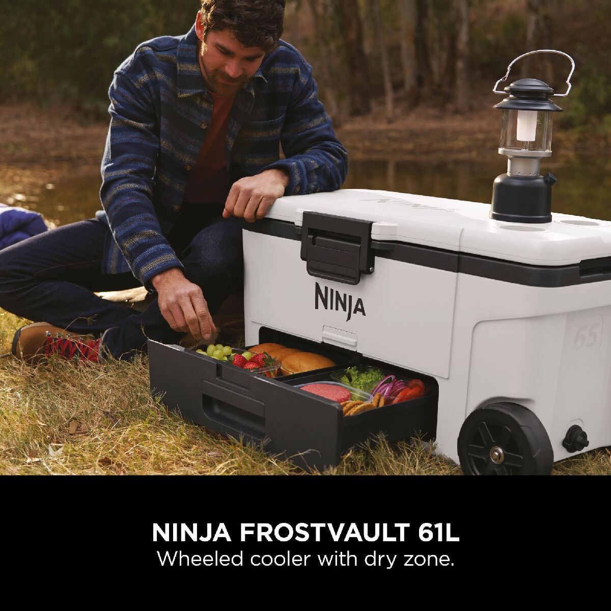 Ninja FB265EUUKWH FrostVault 65QT 61L Wheeled Cooler with Dry Zone Cloud White White