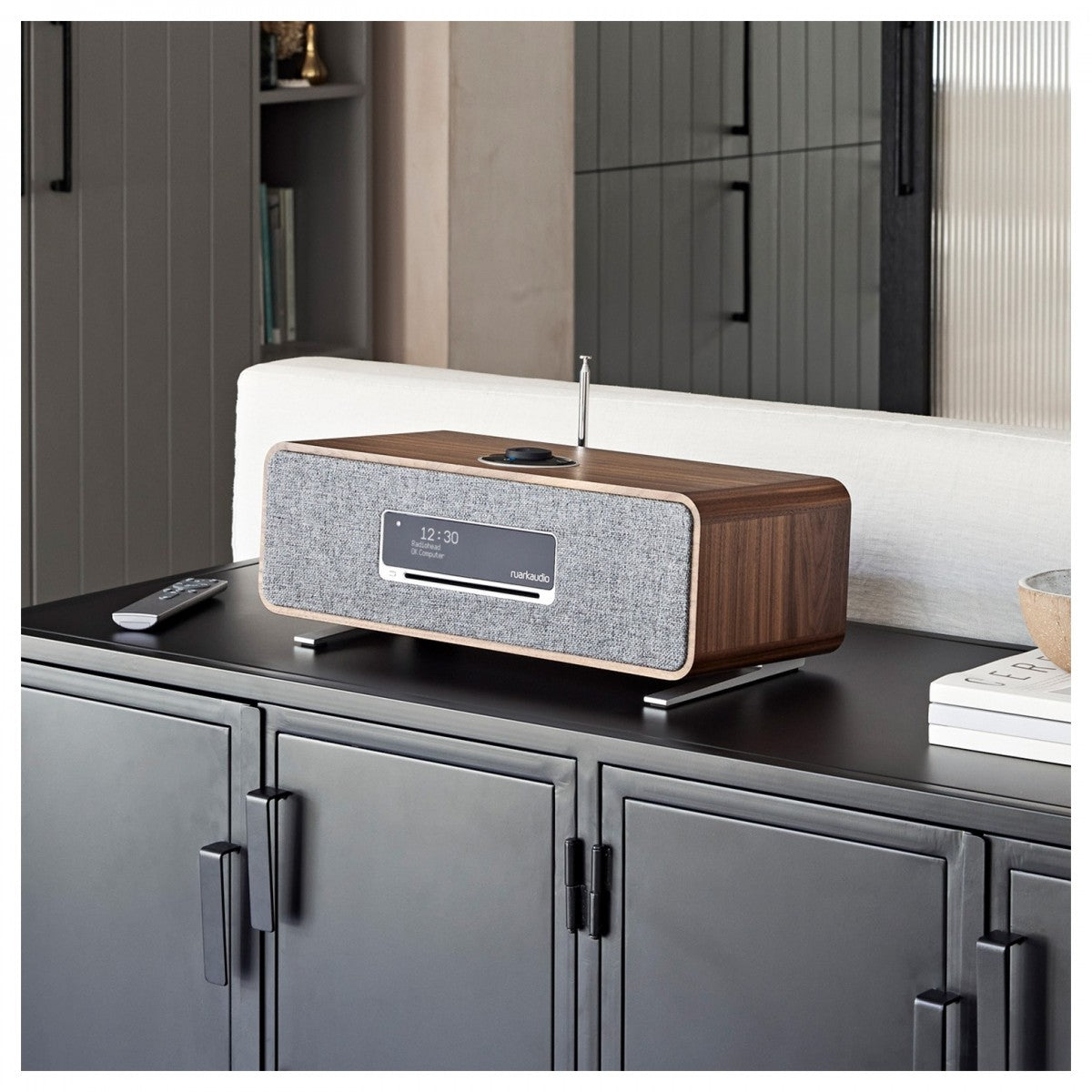 Pro-Ject Debut EVO 2 Turntable and Ruark R3s Music System HiFi Package - Walnut