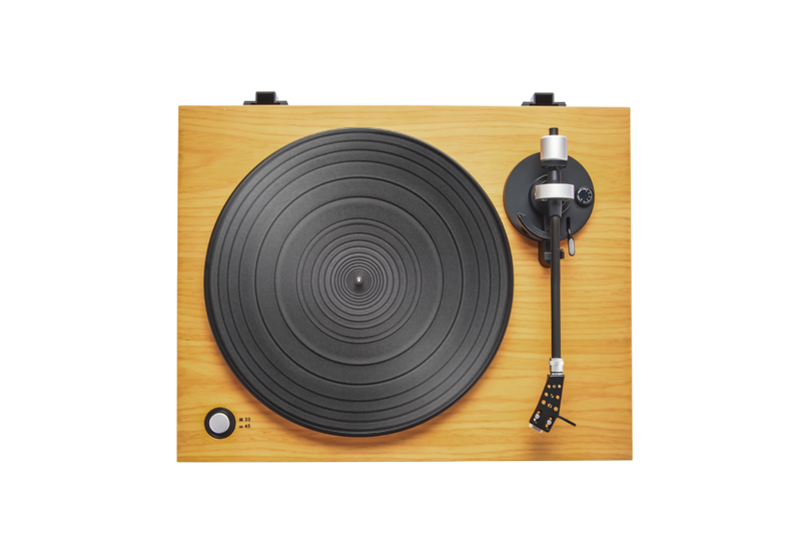 Roberts STYLUS Belt-drive Turntable with USB connection and built-in preamplifier