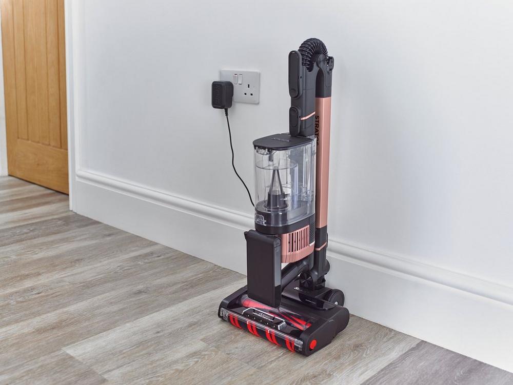 Shark IZ400UK Stratos Anti Hair Wrap Plus Cordless Stick Vacuum Cleaner Charcoal Grey and Rose Gold - CLEARANCE