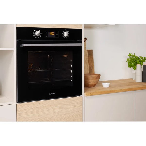 Indesit Aria IFW 6340 BL UK Electric Single Built in Oven in Black