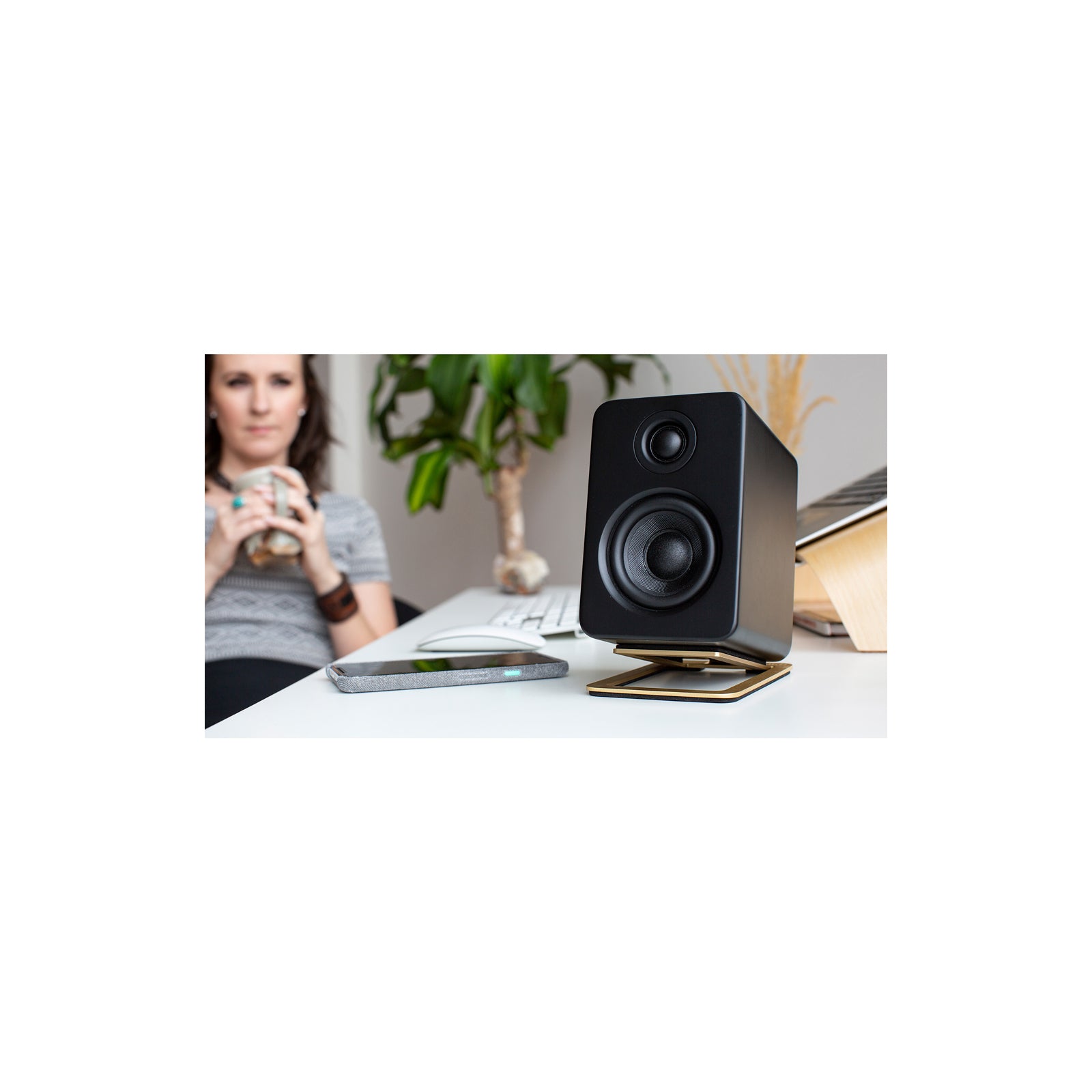 Kanto YU2 Powered Desktop Speakers Matte Black Matte Black