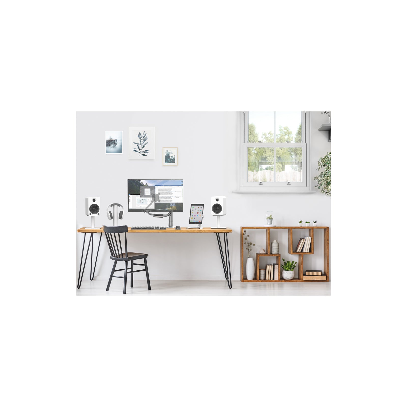 Kanto YU4 Powered Bookshelf Speakers With Bluetooth Matte White Matte White
