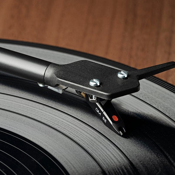 Pro-Ject Audio Systems E1 Plug and Play  Turntable with Built in Phono Stage Black Black