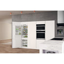 Whirlpool WHC18 T332 P UK built in fridge freezer White